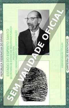 Imagem hipotética representando a carteira de identidade de Groucho Marx