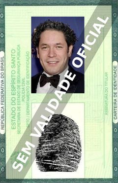 Imagem hipotética representando a carteira de identidade de Gustavo Dudamel