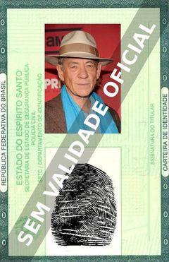 Imagem hipotética representando a carteira de identidade de Ian McKellen
