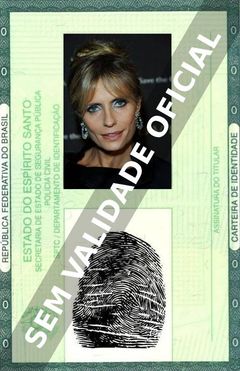 Imagem hipotética representando a carteira de identidade de Isabella Ferrari