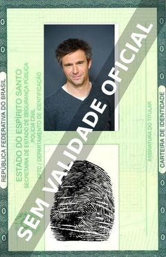 Imagem hipotética representando a carteira de identidade de Jack Davenport