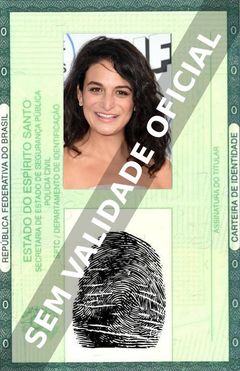 Imagem hipotética representando a carteira de identidade de Jenny Slate