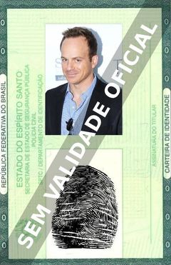 Imagem hipotética representando a carteira de identidade de Jeremy Denzlinger