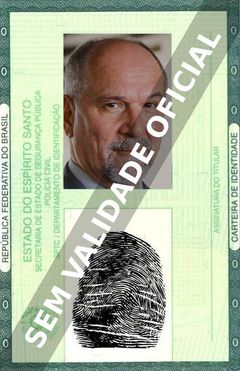 Imagem hipotética representando a carteira de identidade de John Kapelos