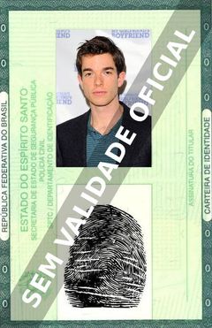 Imagem hipotética representando a carteira de identidade de John Mulaney