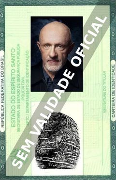 Imagem hipotética representando a carteira de identidade de Jonathan Banks