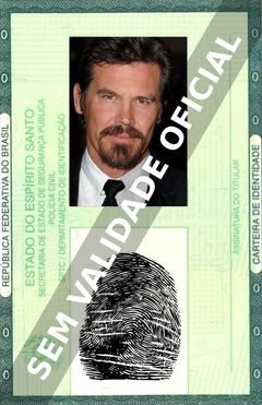 Imagem hipotética representando a carteira de identidade de Josh Brolin