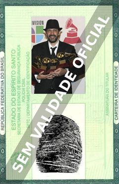 Imagem hipotética representando a carteira de identidade de Juan Luis Guerra