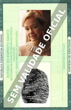 Imagem hipotética representando a carteira de identidade de Julia Lemmertz