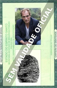 Imagem hipotética representando a carteira de identidade de Julian Sands