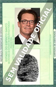 Imagem hipotética representando a carteira de identidade de Kyle MacLachlan