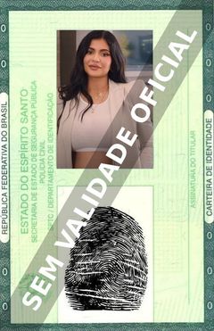 Imagem hipotética representando a carteira de identidade de Kylie Jenner