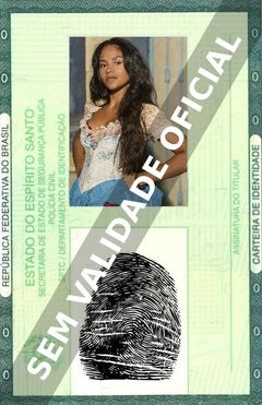 Imagem hipotética representando a carteira de identidade de Larissa Góes