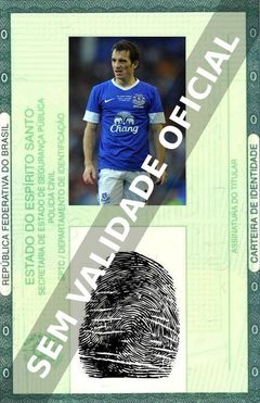 Imagem hipotética representando a carteira de identidade de Leighton Baines