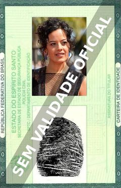 Imagem hipotética representando a carteira de identidade de Maeve Jinkings