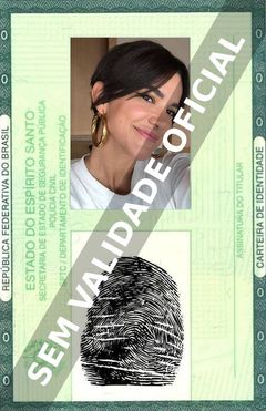Imagem hipotética representando a carteira de identidade de Manu Gavassi