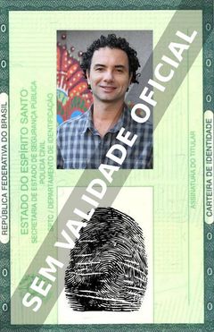 Imagem hipotética representando a carteira de identidade de Marco Luque