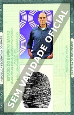 Imagem hipotética representando a carteira de identidade de Marco Ricca