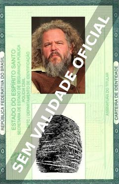 Imagem hipotética representando a carteira de identidade de Mark Boone Junior
