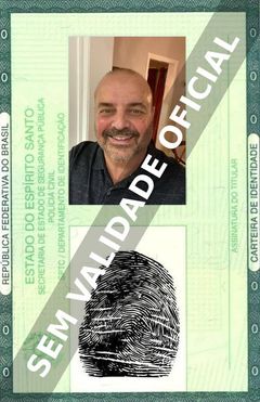 Imagem hipotética representando a carteira de identidade de Mark Zecca