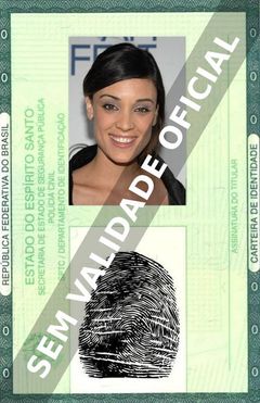 Imagem hipotética representando a carteira de identidade de Martina Gusman