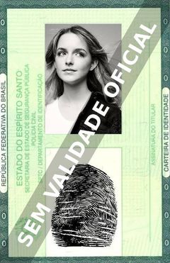 Imagem hipotética representando a carteira de identidade de Mckenna Grace
