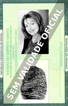 Imagem hipotética representando a carteira de identidade de Melanie Chartoff