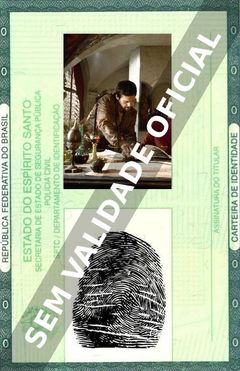 Imagem hipotética representando a carteira de identidade de Michael Elwyn