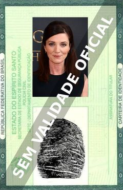 Imagem hipotética representando a carteira de identidade de Michelle Fairley