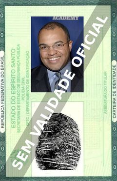 Imagem hipotética representando a carteira de identidade de Mike Tirico