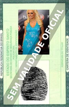 Imagem hipotética representando a carteira de identidade de Monica Mayhem