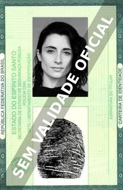Imagem hipotética representando a carteira de identidade de Natasha O'Keeffe
