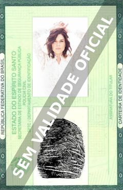 Imagem hipotética representando a carteira de identidade de Neve Campbell
