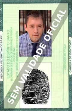 Imagem hipotética representando a carteira de identidade de Nick Reynolds