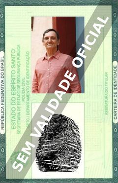 Imagem hipotética representando a carteira de identidade de Paulo Miklos
