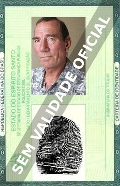 Imagem hipotética representando a carteira de identidade de Pete Postlethwaite