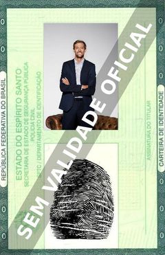 Imagem hipotética representando a carteira de identidade de Peter Crouch