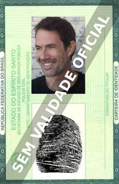 Imagem hipotética representando a carteira de identidade de Rafael Sieg