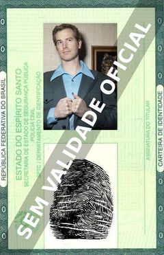 Imagem hipotética representando a carteira de identidade de Rob Huebel