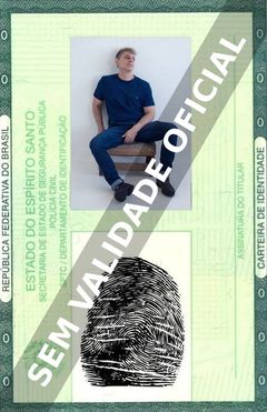 Imagem hipotética representando a carteira de identidade de Roberto Jabor