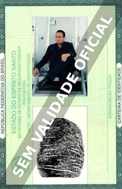 Imagem hipotética representando a carteira de identidade de Roman Mitichyan