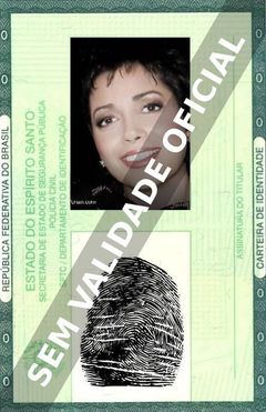 Imagem hipotética representando a carteira de identidade de Rosie Malek-Yonan