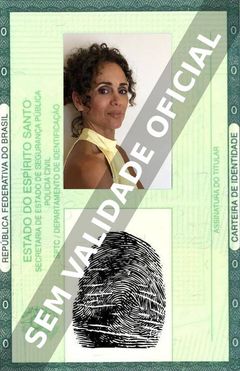 Imagem hipotética representando a carteira de identidade de Roxanne Beckford