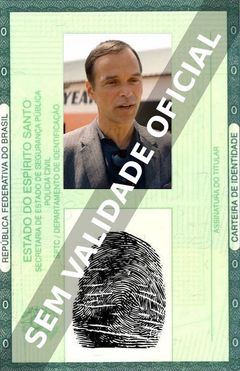 Imagem hipotética representando a carteira de identidade de Rudolf Martin