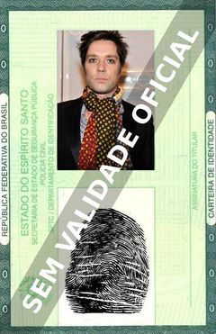 Imagem hipotética representando a carteira de identidade de Rufus Wainwright