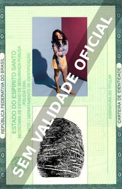 Imagem hipotética representando a carteira de identidade de Stephanie Hsu