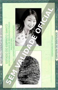 Imagem hipotética representando a carteira de identidade de Stephanie Komure