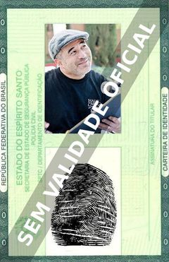 Imagem hipotética representando a carteira de identidade de Steve Caballero
