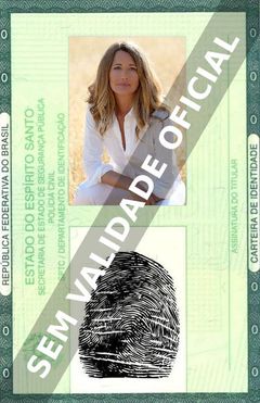 Imagem hipotética representando a carteira de identidade de Suzanne Lanza