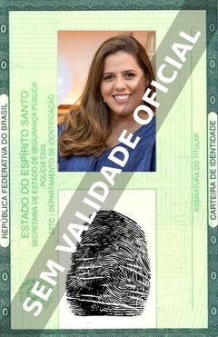 Imagem hipotética representando a carteira de identidade de Tati Machado